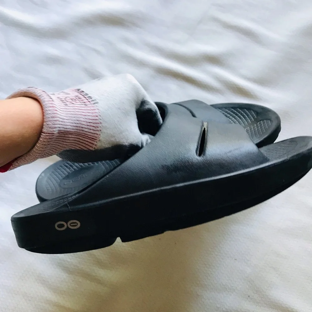 Oofos Black Slide Sandals